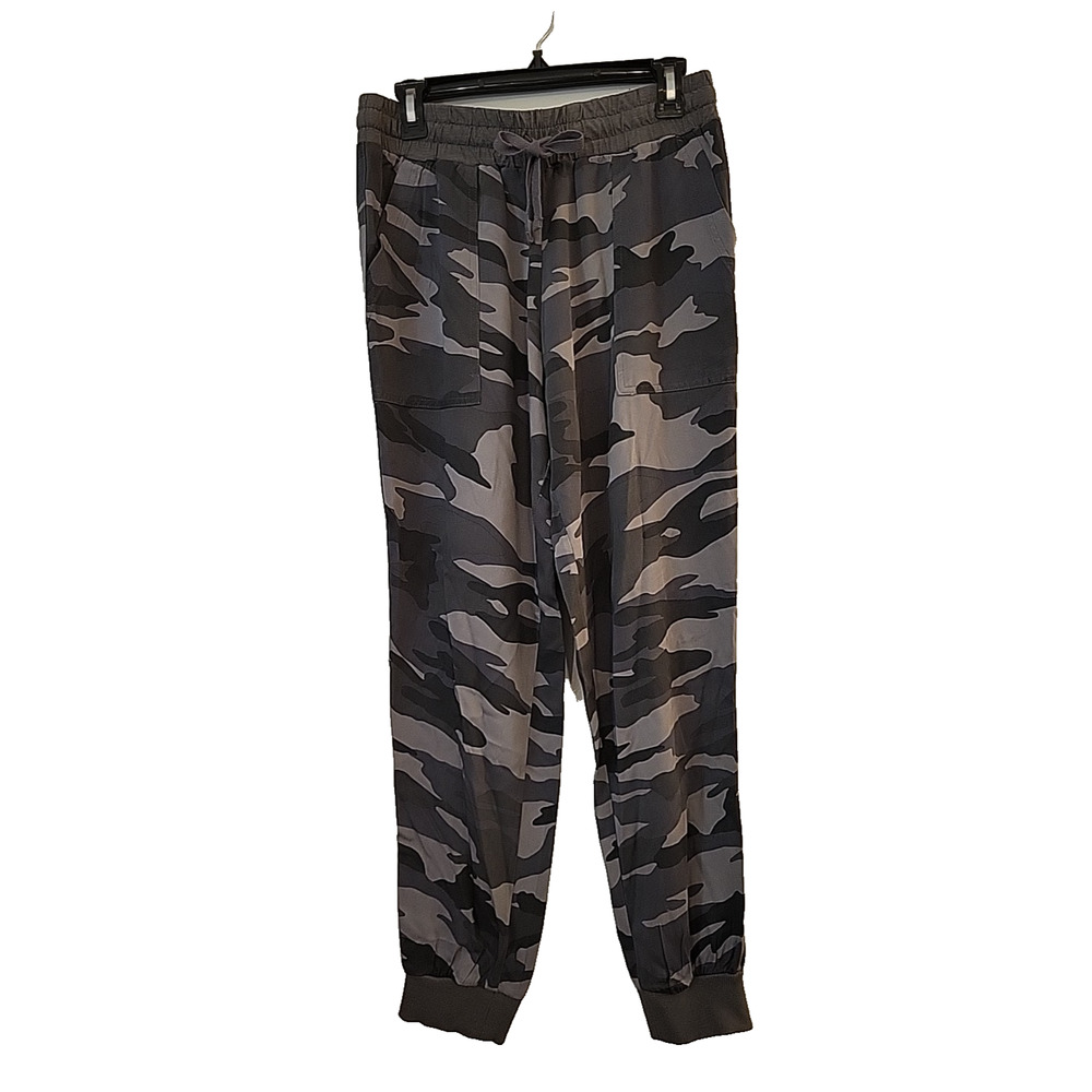 SPLENDID woman's camo jogger loose drawstring pants size small athleisure beach
